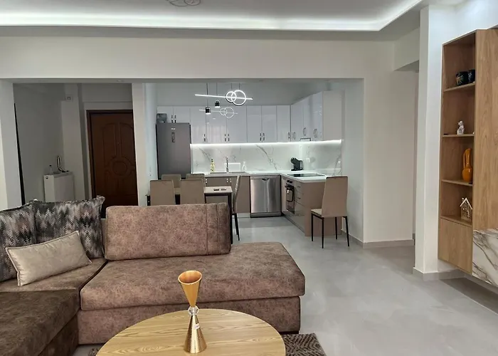Modern Family Nest Skg