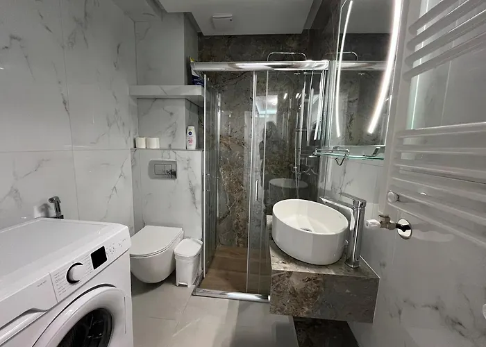 Modern Family Nest Skg Apartment